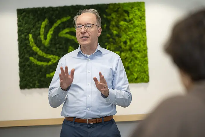 Manfred Paulini speaks to students