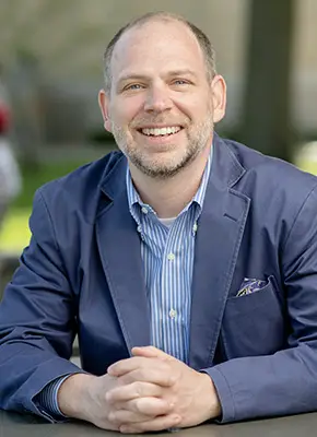 Chris Warren