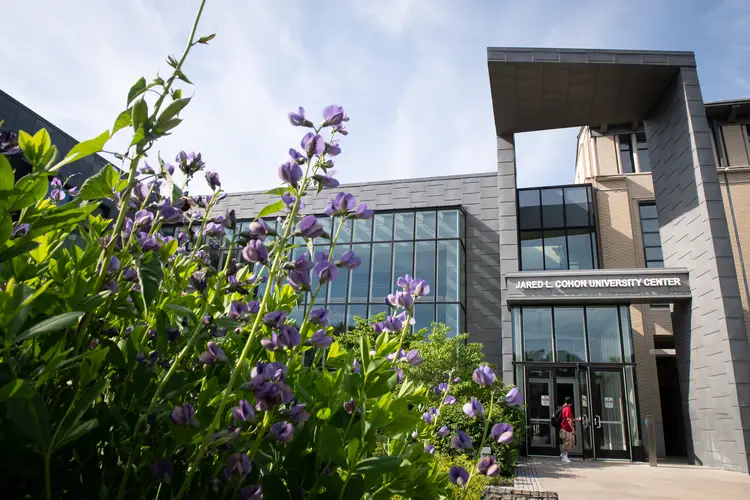 CMU's Cohon Center. 