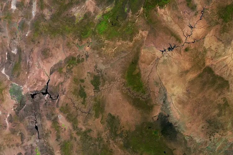 Satellite imagery of Las Vegas /Lake Mead / Grand Canyon area 